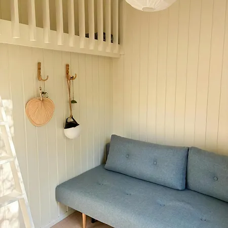 Charming Summer House Close To The Water Feriehus *